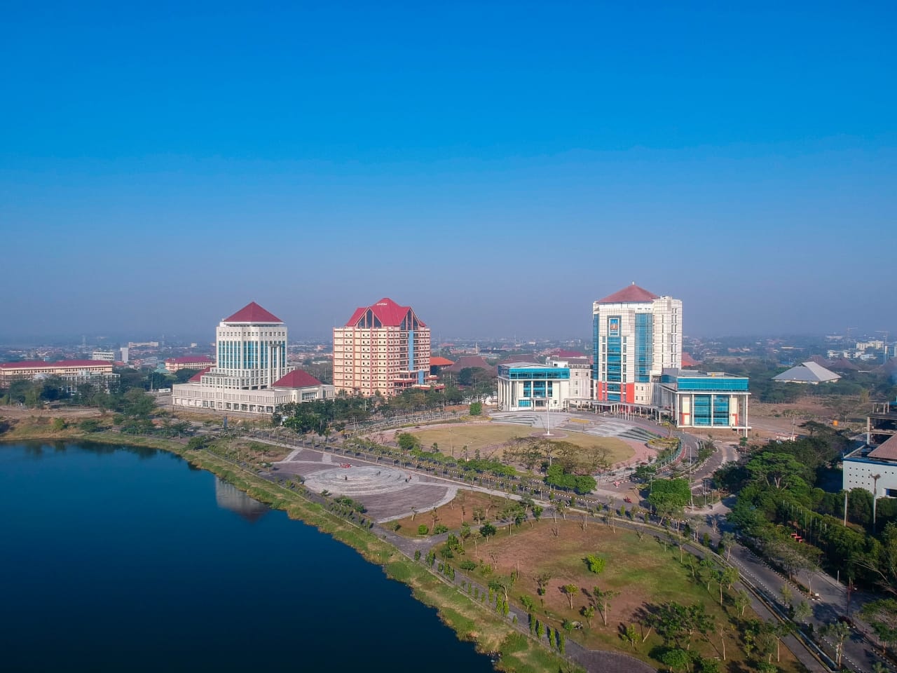 Momentum Hardiknas, Unesa Siapkan Beasiswa Penuh untuk Putra-Putri Prajurit KRI Nanggala-402