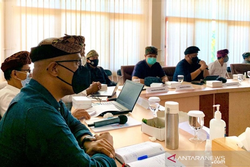 ISI DENPASAR LIBATKAN 61 TOKOH SUSUN KURIKULUM MERDEKA BELAJAR