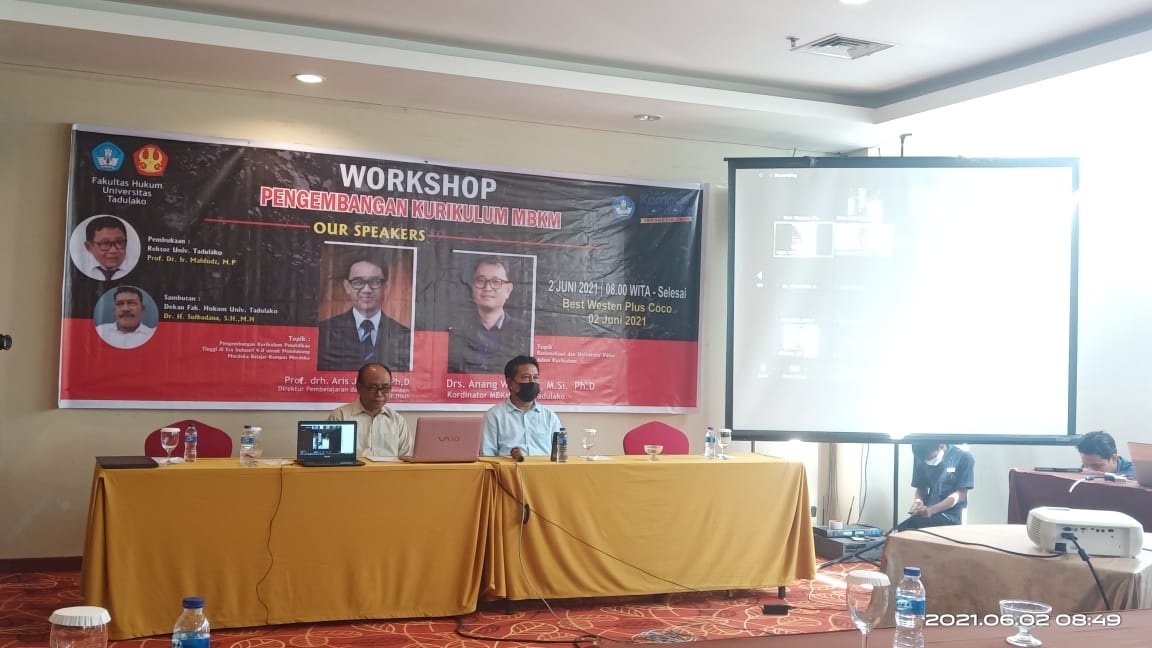 Fakultas Hukum Untad Gelar Workshop Pengembangan Kurikulum Merdeka Belajar Kampus Merdeka