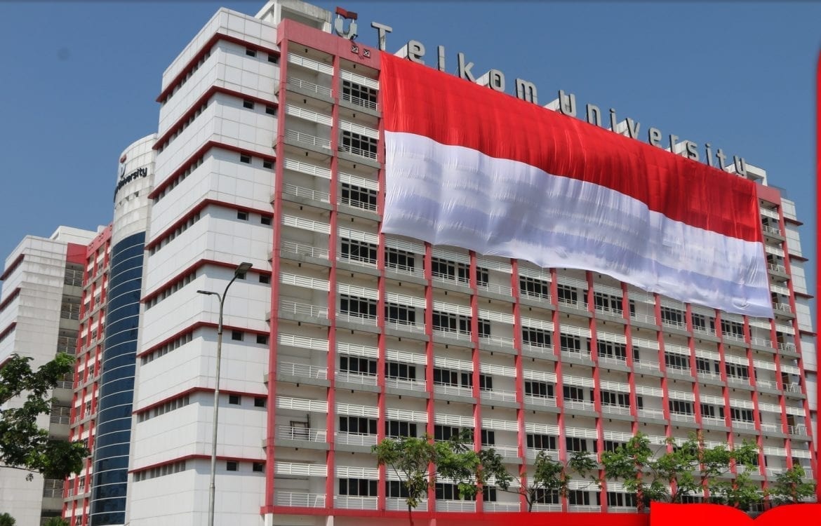 Telkom University Raih Dua Prestasi Internasional THE AUR 2021 dan QS WUR 2022