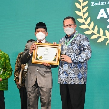 IPB University Terima Penghargaan Baznas Award 2022