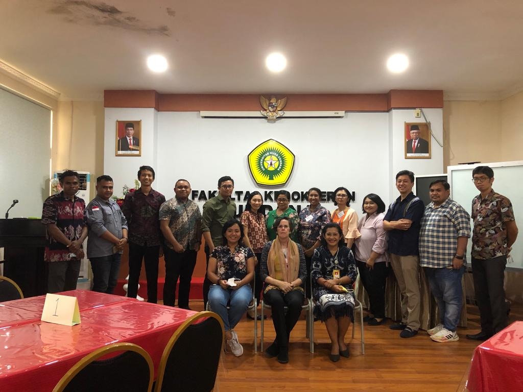 Dua Ahli Patologi Veteriner USA Berbagi Ilmu di FKKH Undana