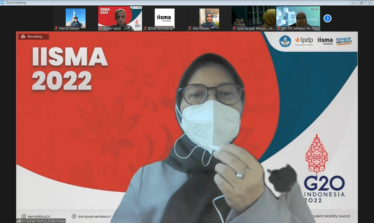 Plt. Direktur Belmawa Melepas 15 Awardee IISMA ke University of Birmingham Inggris