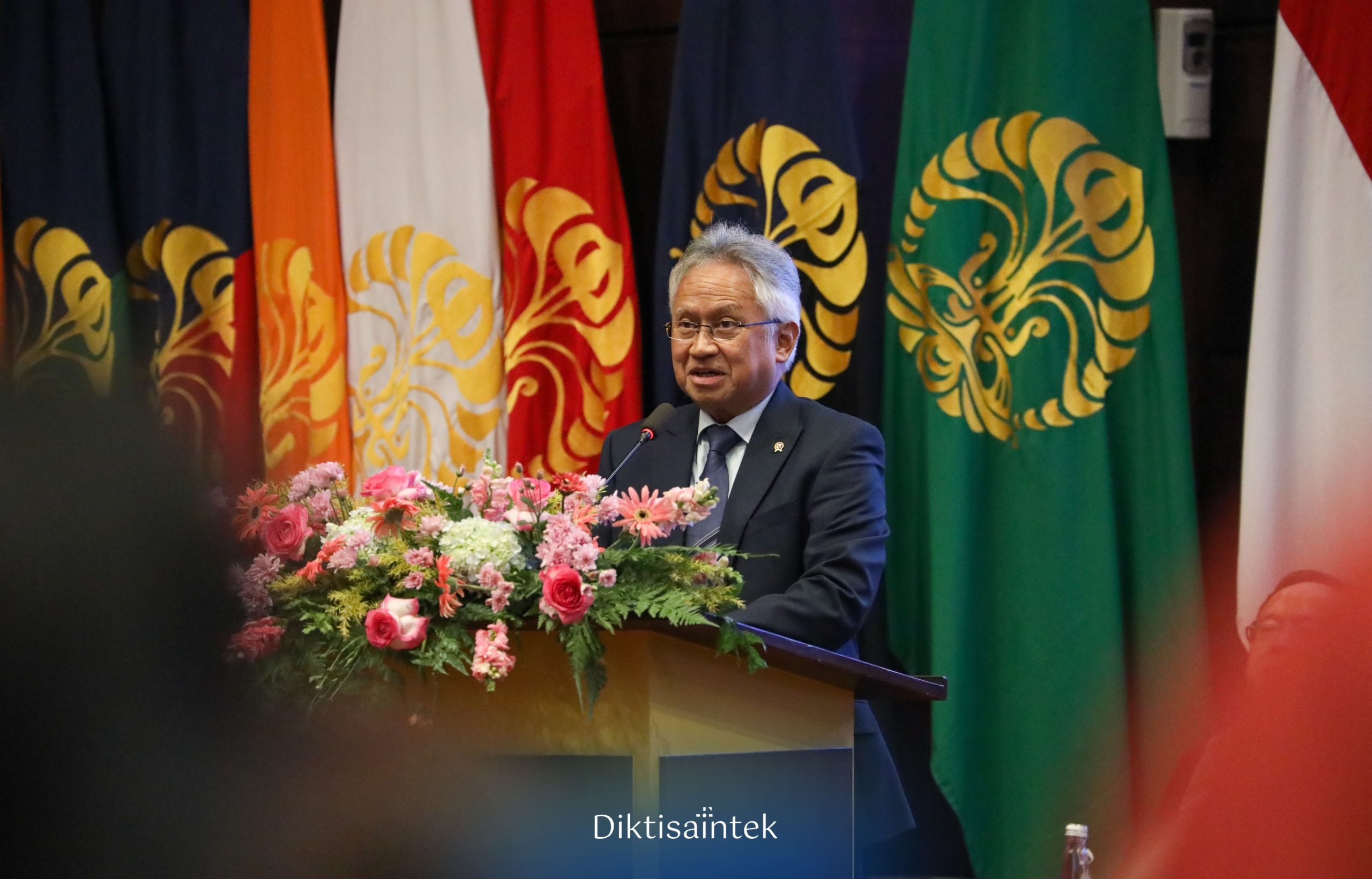 Mendiktisaintek Bertekad Tingkatkan Kualitas SDM Menuju Indonesia Emas 2045 