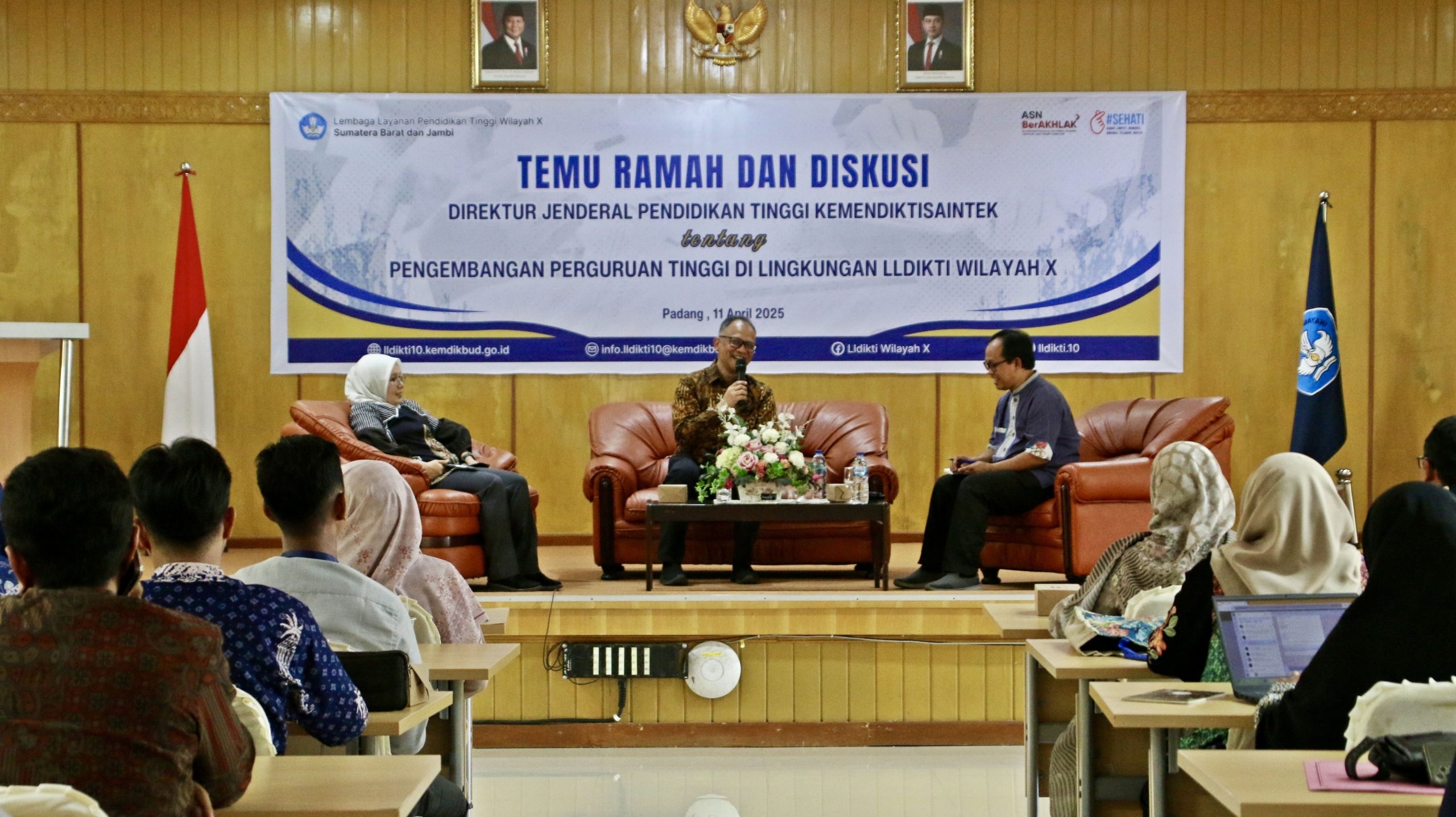 Dirjen Dikti dan Komisi X DPR RI Tampung Aspirasi Pendidikan di Sumatera Barat