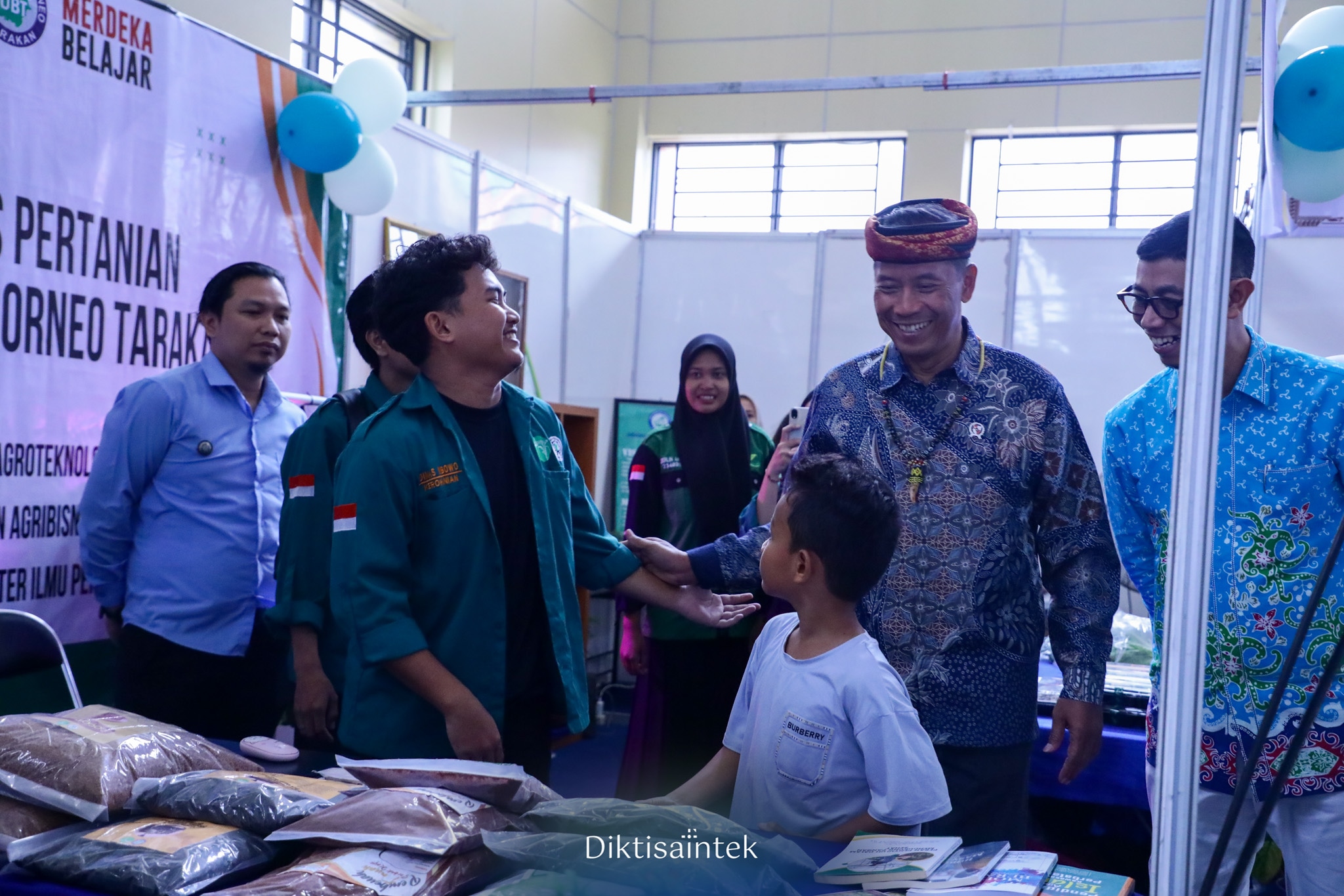 Wamen Fauzan: UTBK SNBP 2025 Bukan Hanya Kompetisi Akademik, Tetapi Juga Pembentukan Karakter Generasi Muda