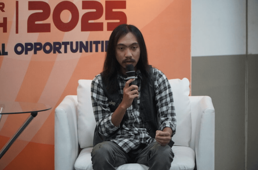 Mahasiswa Desain Produk Juara JIFFINA Youth Design Competition 2025