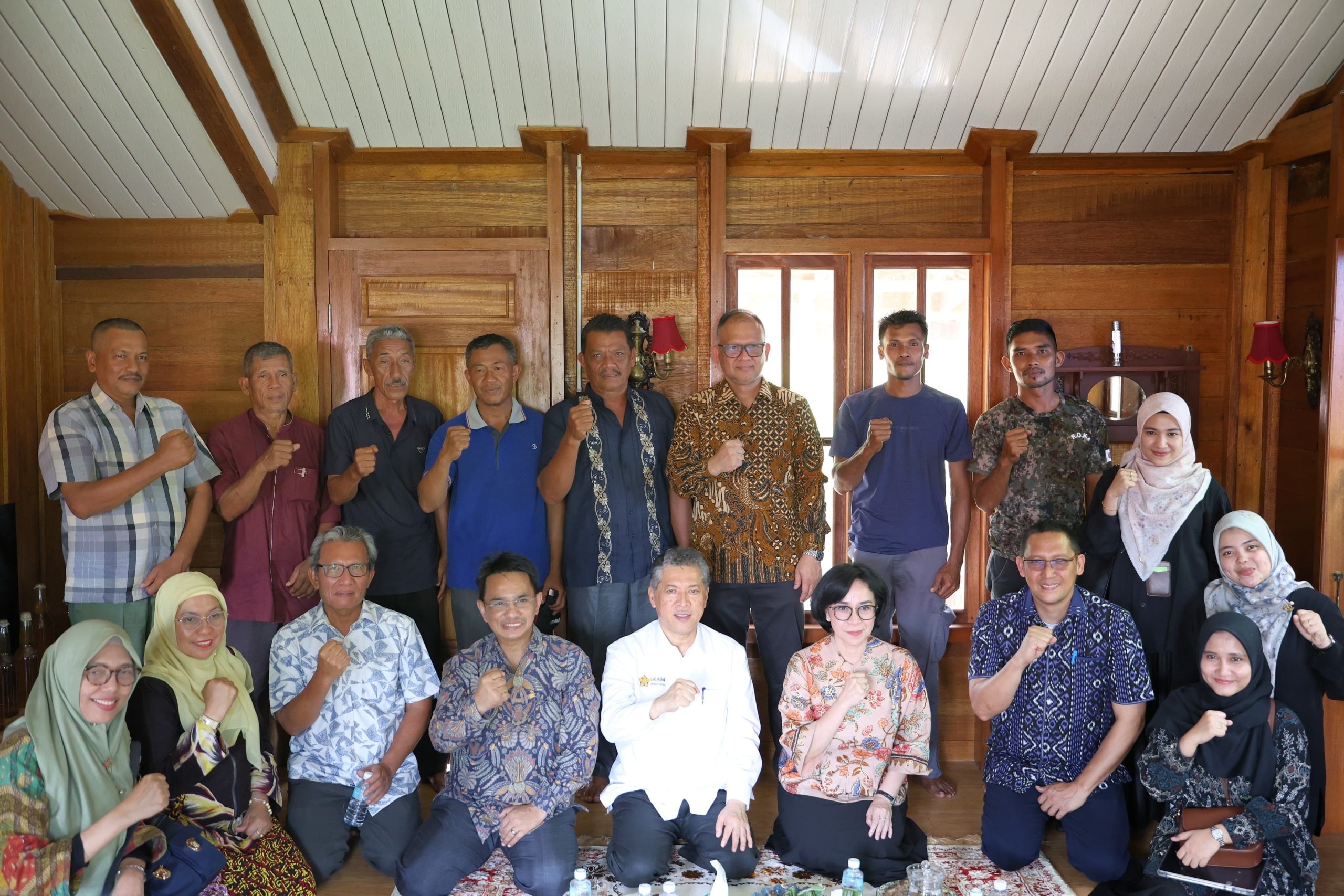 Kolaborasi Berdampak: UNIMA dan USK lakukan Knowledge Exchange dan Nota Kesepahaman Pengembangan Minyak Nilam