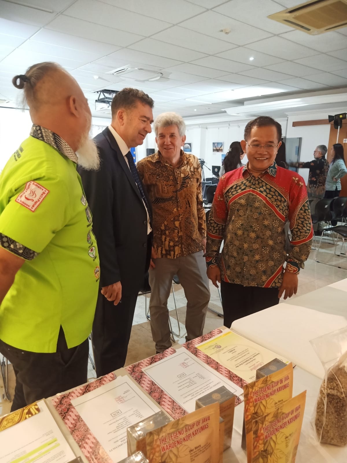 Universita Degli Studi Di Udine Italia,Tawarkan Beasiswa Magister Kajian Kopi Kepada Lulusan UNEJ