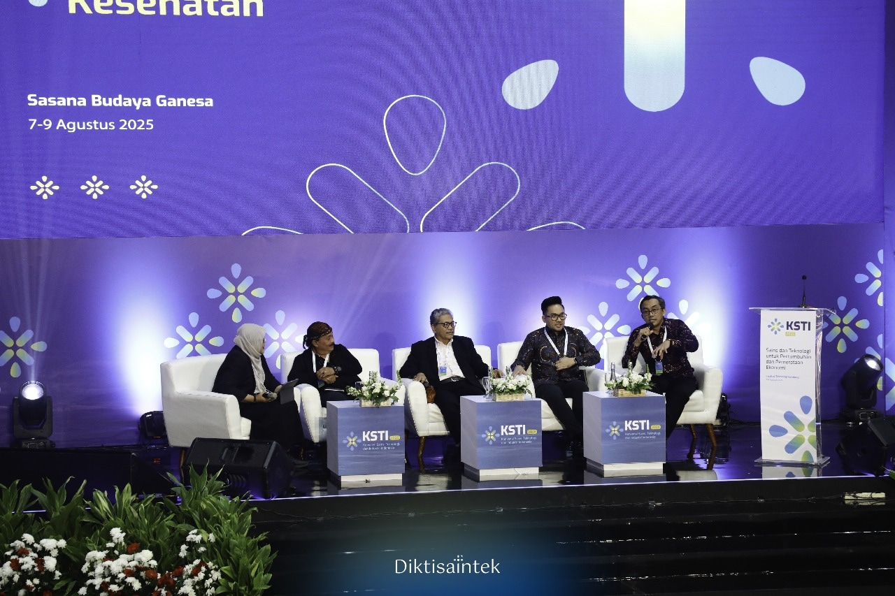 KSTI 2025, Mendorong Transformasi Layanan Kesehatan Berbasis Teknologi dan Kearifan Lokal