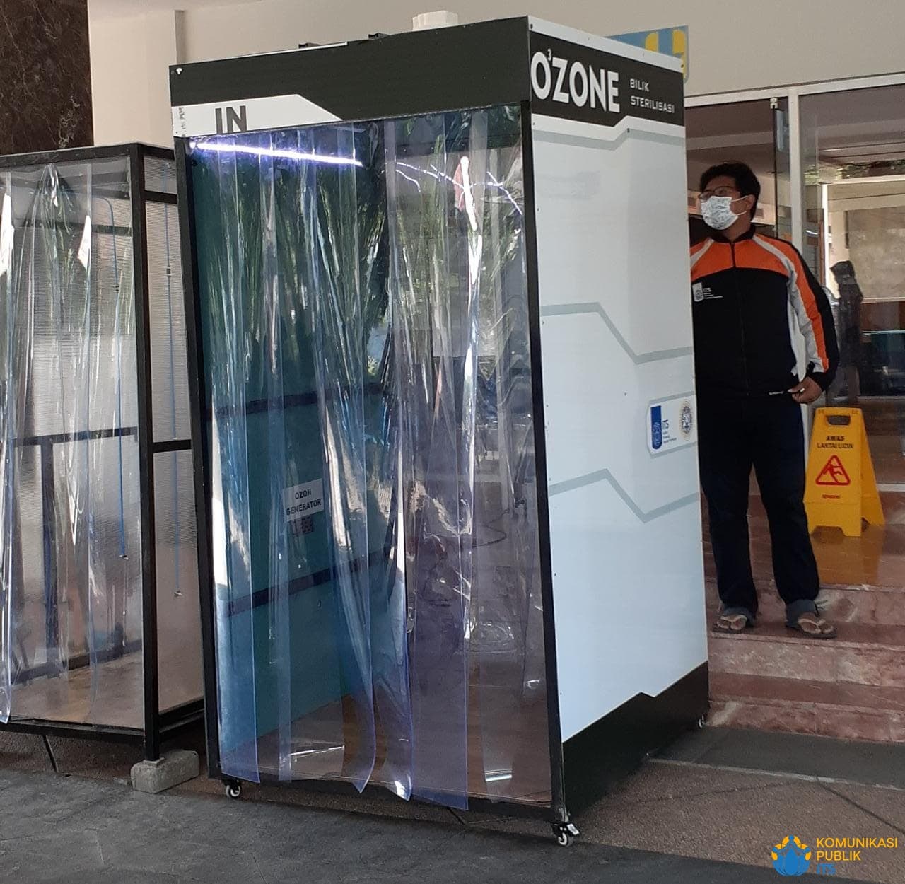 Bantu Tangani Covid-19, ITS Kirimkan Disinfection Chamber ke RSUA