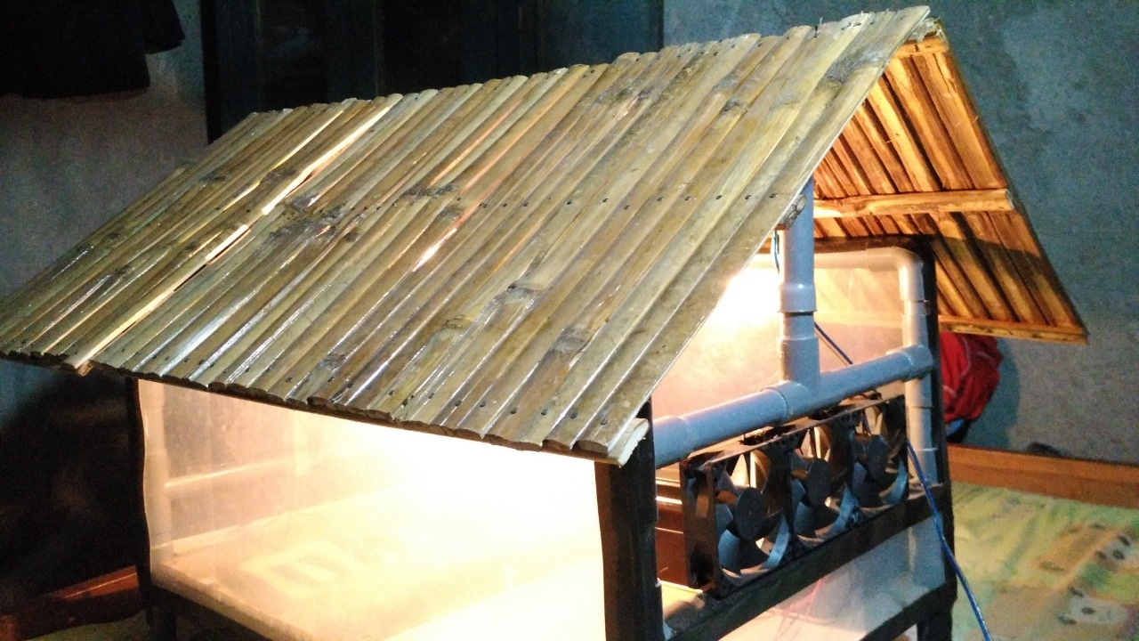 Bantu Peternak, Dua Mahasiswa ITS Gagas Sistem Kandang Cerdas