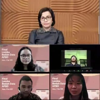 TIM FEB UI JUARA DI LOMBA BEDAH DATA APBD 2021