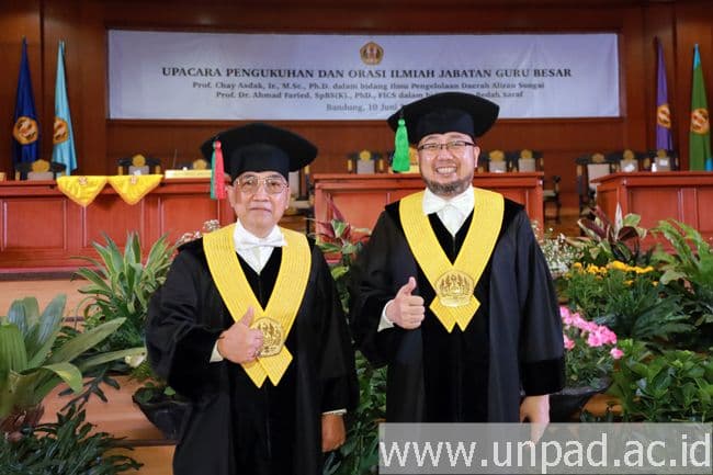Unpad Kukuhkan Dua Guru Besar Baru