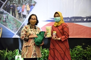 IPB University Dipercaya Kemendikbudristek Jadi Pengelola Manajemen Matching Fund Kedai Reka 2022