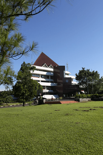 FEM Bersama Departemen IE IPB University Masuk dalam 25 Persen Institusi dan Ekonom Terbaik di Indonesia Versi IDEAS/RePEc