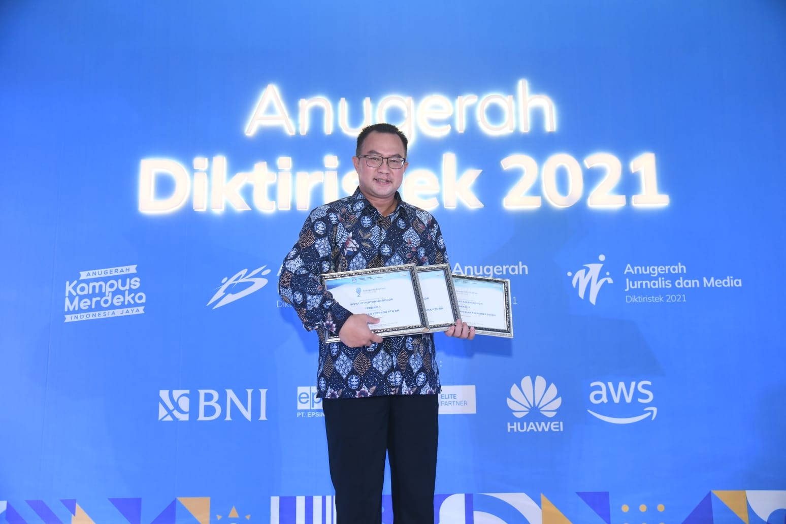 IPB University Boyong 7 Penghargaan dalam Anugerah Diktiristek 2021