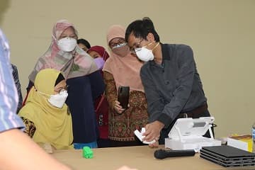 Kembangkan “Hb Meter” Tanpa Lukai Pasien, Peneliti IPB University Undang Kementerian Kesehatan Tinjau Inovasinya