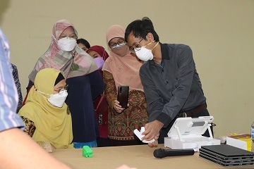 Kembangkan “Hb Meter” Tanpa Lukai Pasien, Peneliti IPB University Undang Kementerian Kesehatan Tinjau Inovasinya
