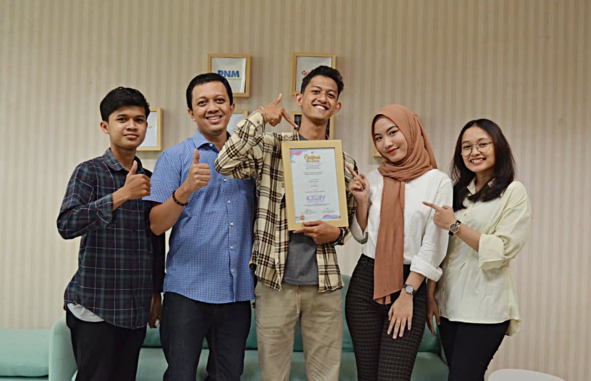 Mahasiswa FEB UNSOED Raih prestasi Internasional ICEBIV 2022