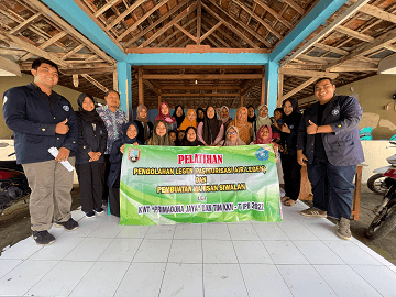 Mahasiswa KKN-T IPB University Pasteurisasi Air Legen Agar Tahan Lama