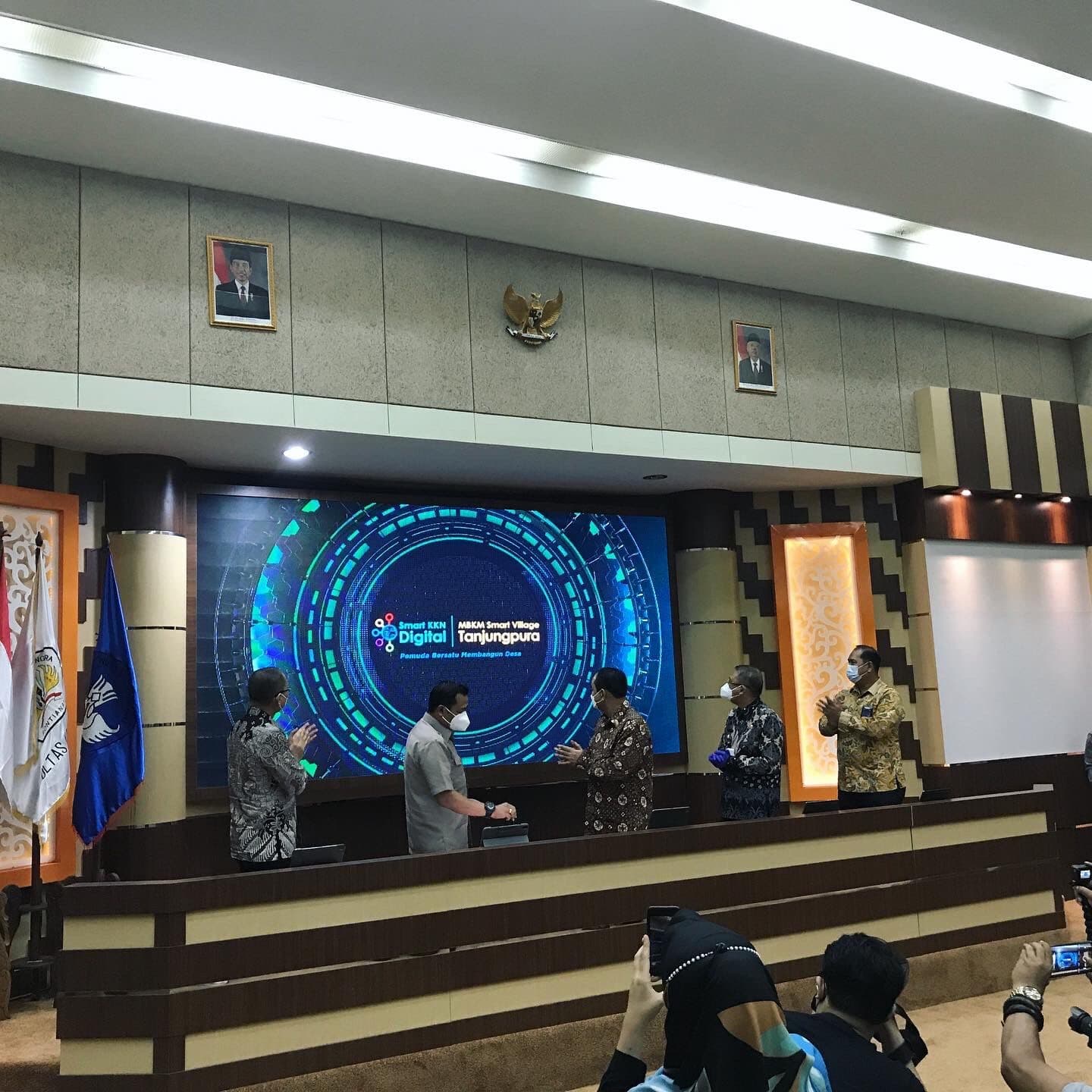 Smart Village Universitas Tanjungpura: Inovasi Menuju Desa Digital
