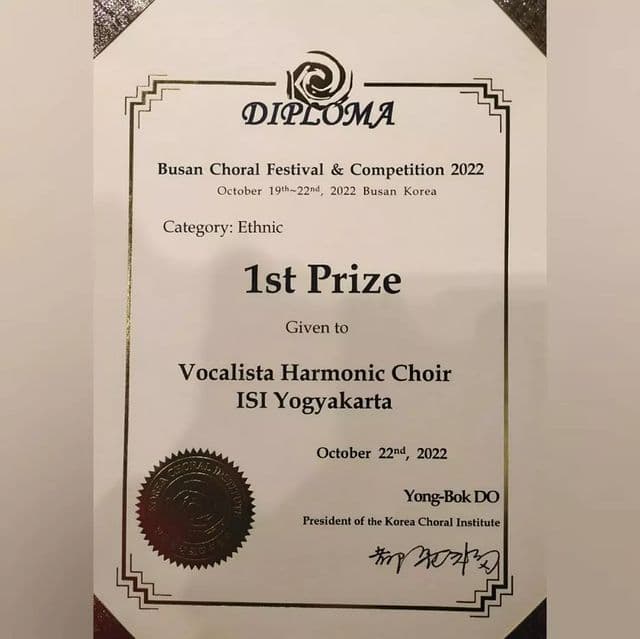 Vocalista Harmonic Choir ISI Yogyakarta Kembali Raih Prestasi di Level Internasional