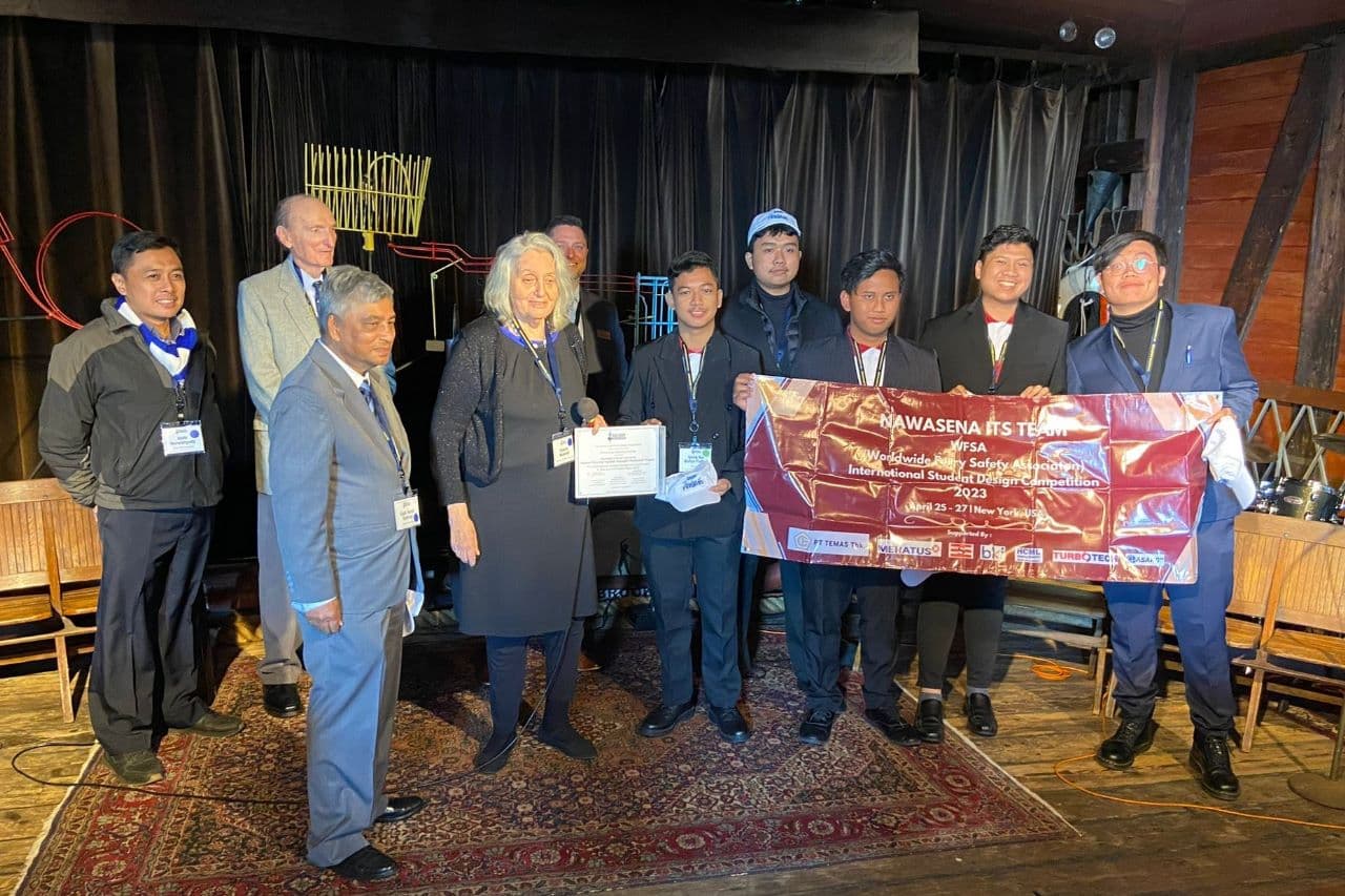 Tim Nawasena ITS Sabet Juara di Kompetisi Desain Feri Internasional di Amerika