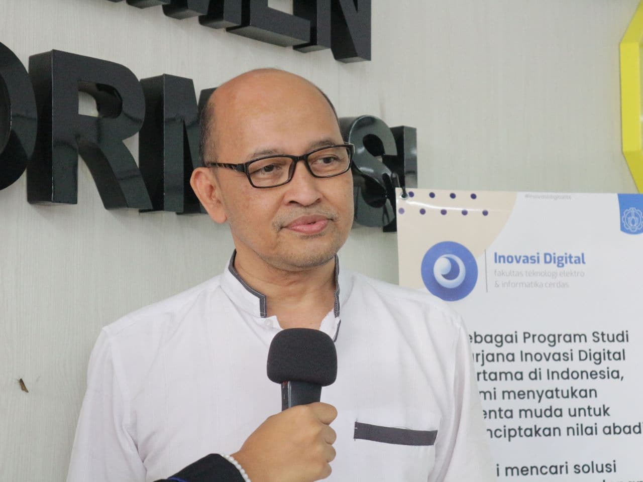 Mecca, Sistem WABot Pemandu Jamaah Haji dan Umrah Karya ITS