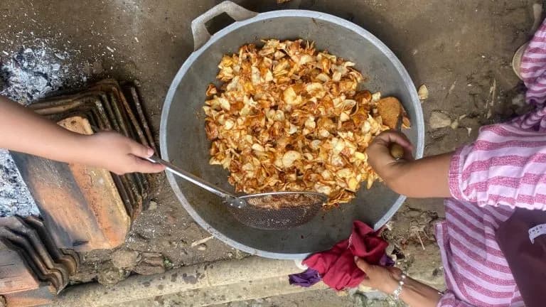 Optimalisasi Potensi Desa Kelompok KKM 90 Untirta Selenggarakan Workshop Keripik Singkong Inovatif