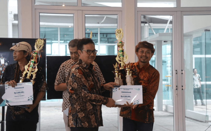 Dosen Kriya ISI Yogyakarta Juarai Lomba Desain Motif Batik Segoro Amarto
