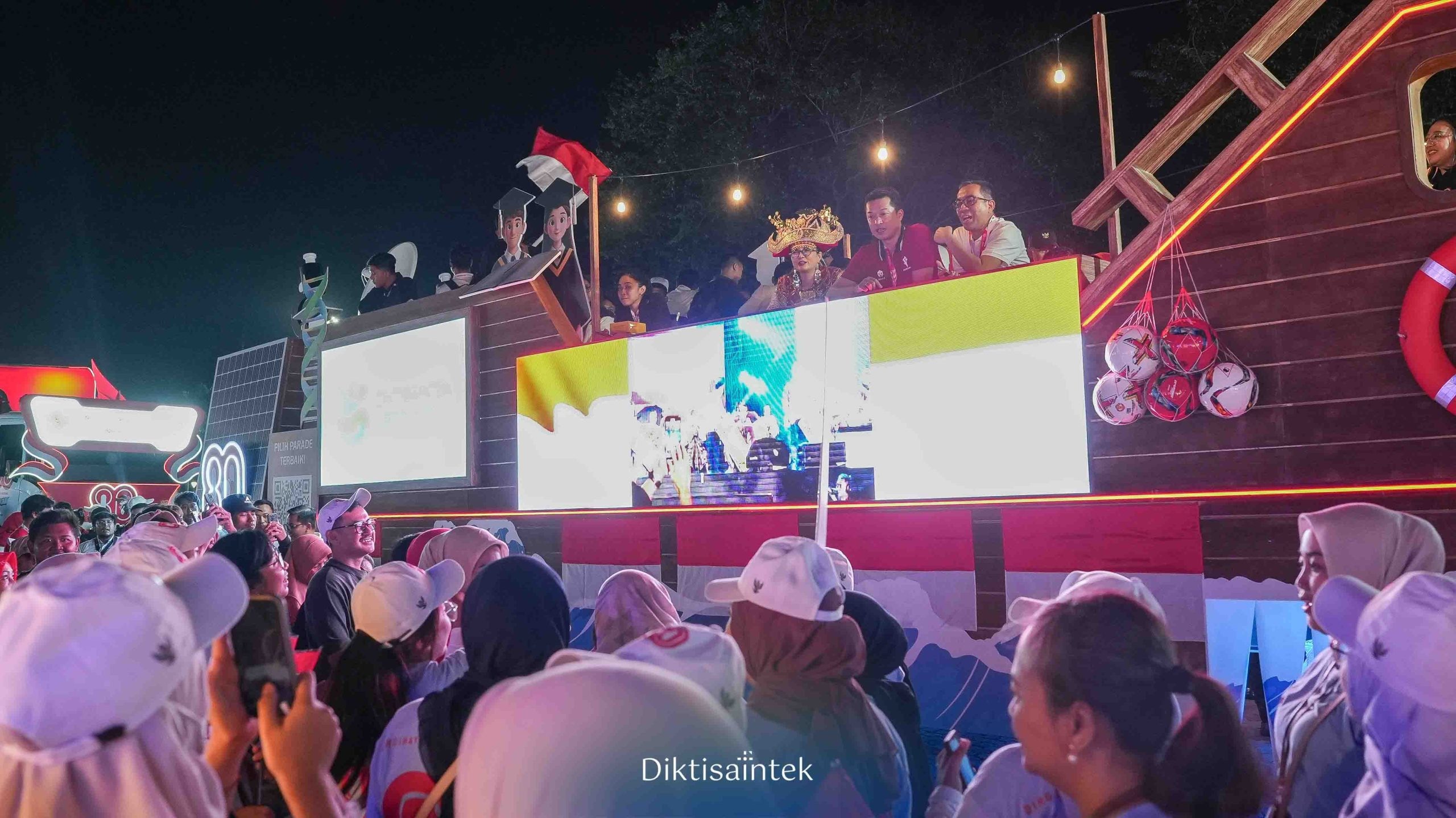 Kemdiktisaintek Meriahkan Karnaval Kemerdekaan HUT RI Ke-80