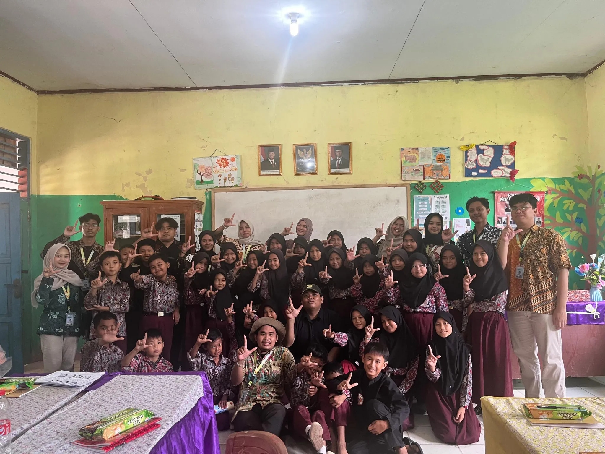 Kampus Berdampak: Mahasiswa KKM Literasi 75 Untirta Tingkatkan Literasi Siswa Lewat Sosialisasi “Pandai Bercerita Sejak Dini” di SDN Cibonteng