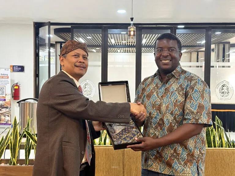 FISIP UNDIP Menerima Kunjungan Visiting Professor dari Nagoya University