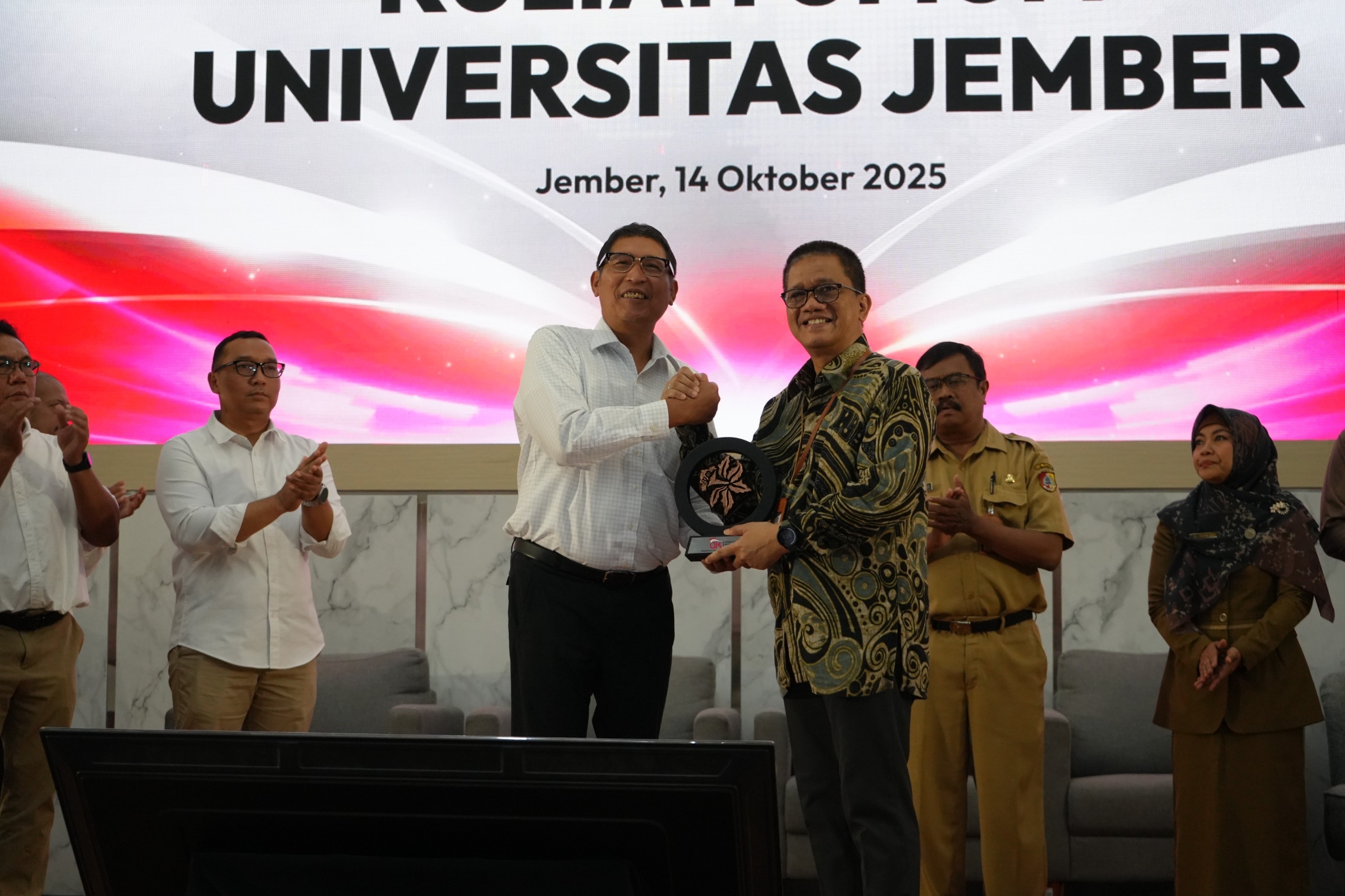 OJK Gandeng Universitas Jember Sosialisasikan Edukasi Pasar Modal Terpadu 2025