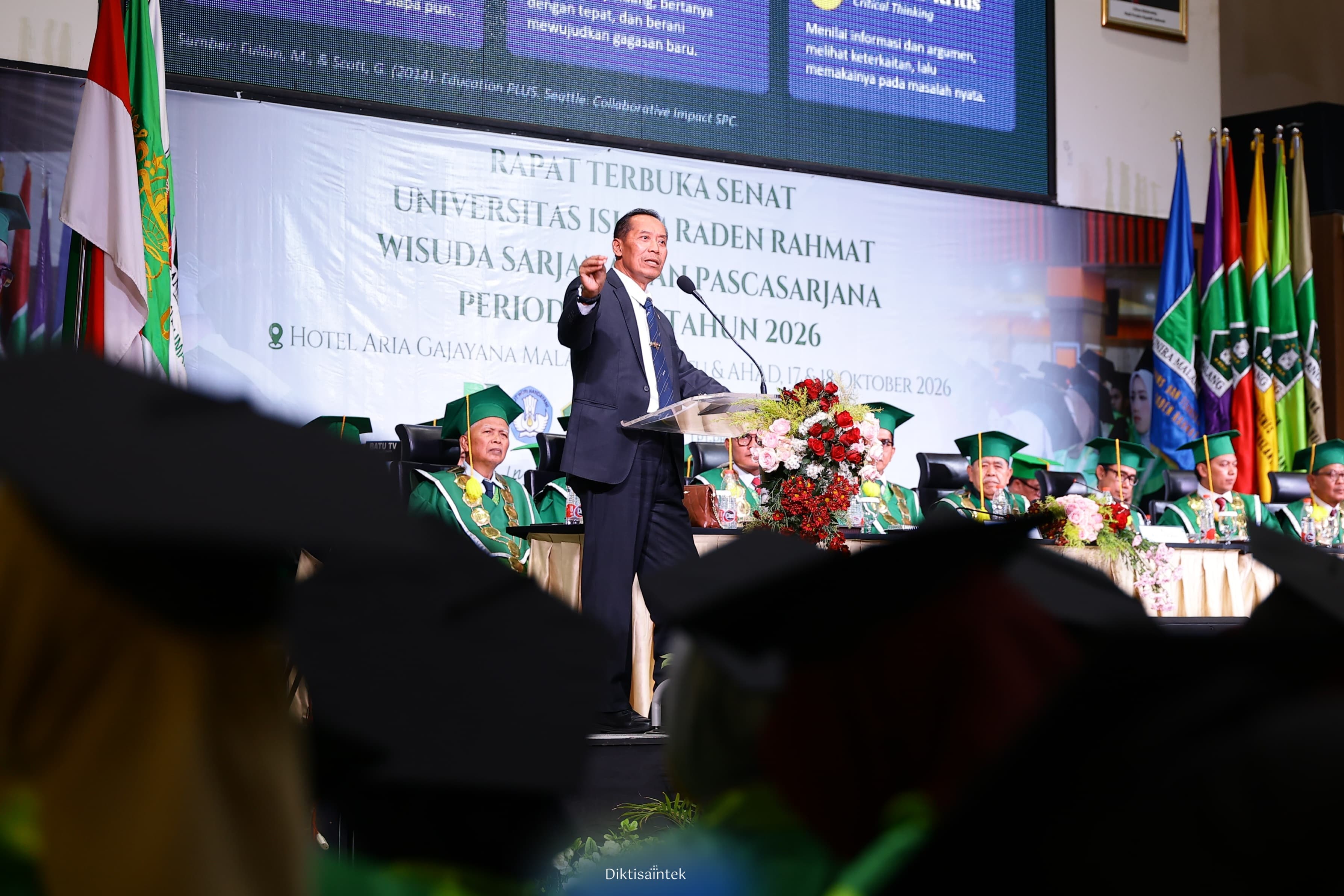 Orasi Ilmiah Wamendiktisaintek Fauzan pada Wisuda ke-10 Tahap 2 UNIRA Tahun 2026