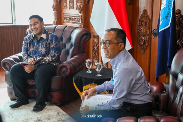 Mendiktisaintek menerima Perhimpunan Pelajar Indonesia se-Dunia