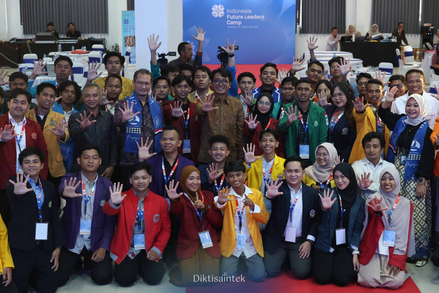 60 Mahasiswa Terpilih Asal Bali, Kalimantan, Nusa Tenggara, Ikuti Indonesia Future Leaders Camp 2025 Regional V
