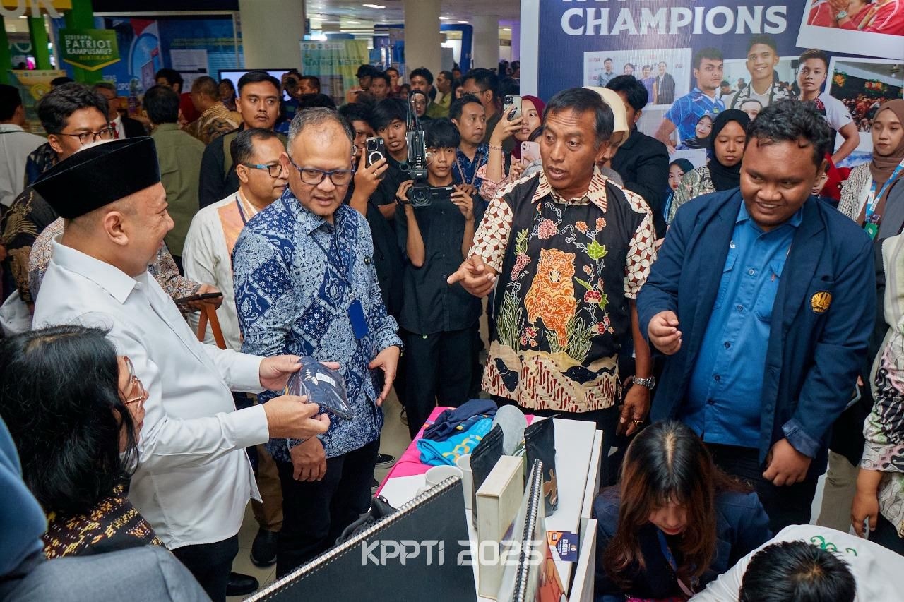 Inovasi Perguruan Tinggi Warnai Expo KPPTI 2025: Dari AI-Block Design Tes Hingga Aplikasi Cegah Stunting