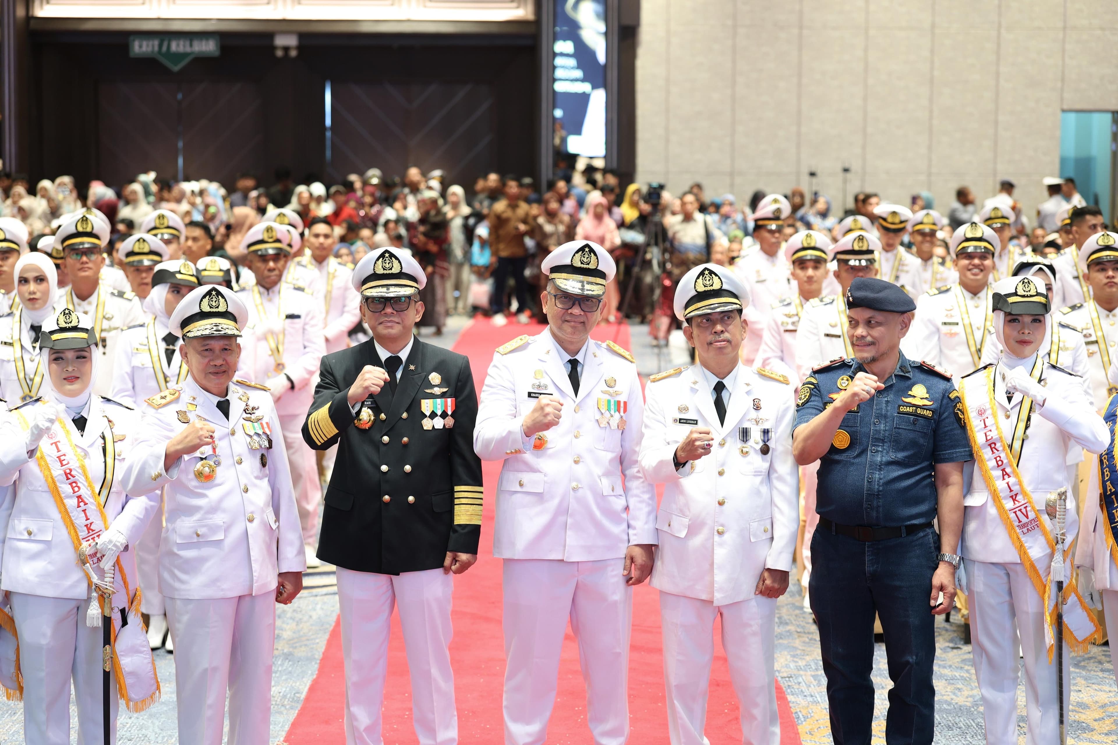 Dirjen Dikti Lantik Perwira Transportasi Laut Polimarim: Meneguhkan Integritas dan Martabat Bangsa Melalui Insan Pelayaran