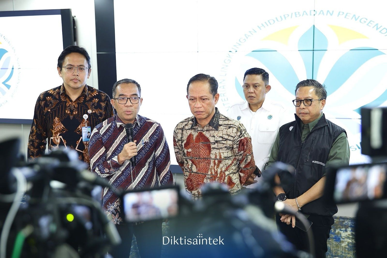 Kemdiktisaintek dan Kementerian Lingkungan Hidup Perkuat Penanganan Bencana Berbasis Sains dan Teknologi