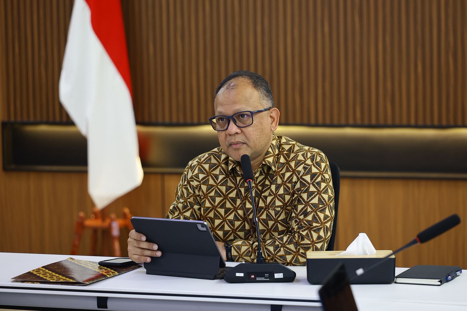 Kado Manis Akhir Tahun, Kemdiktisaintek Terbitkan Peraturan Menteri untuk Profesi, Karier dan Penghasilan Dosen