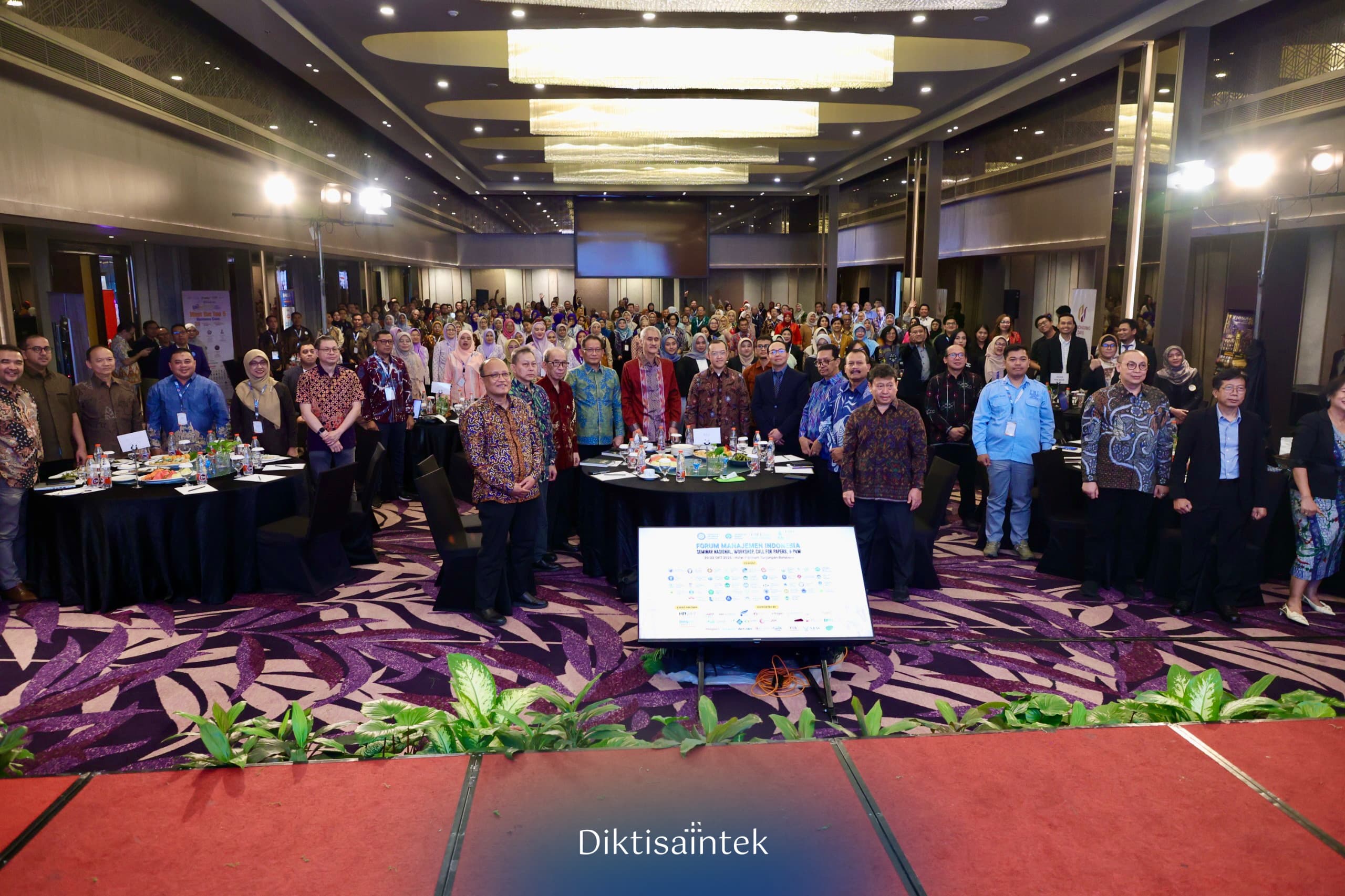 Transformasi Pendidikan Manajemen, agar Lulusan Relevan dengan Kebutuhan Industri