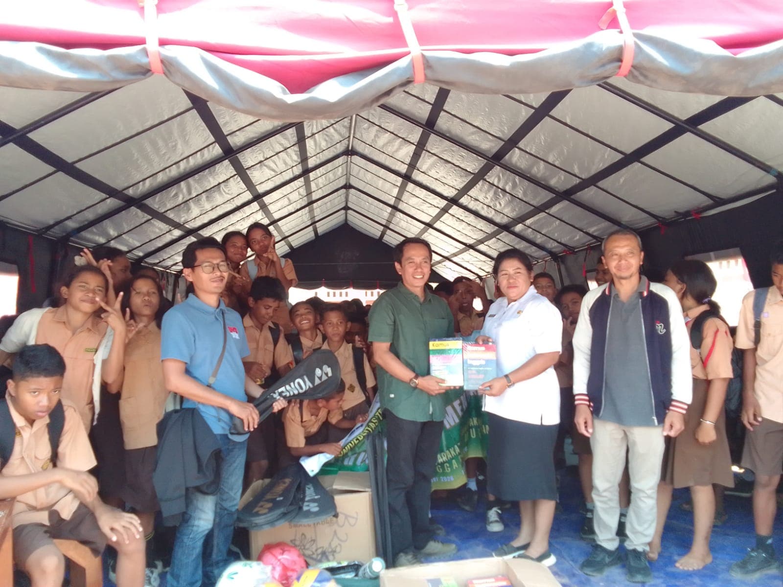 UTM PEDULI Hadir di Manggarai Barat, Dukung Pendidikan dan Pemulihan Siswa