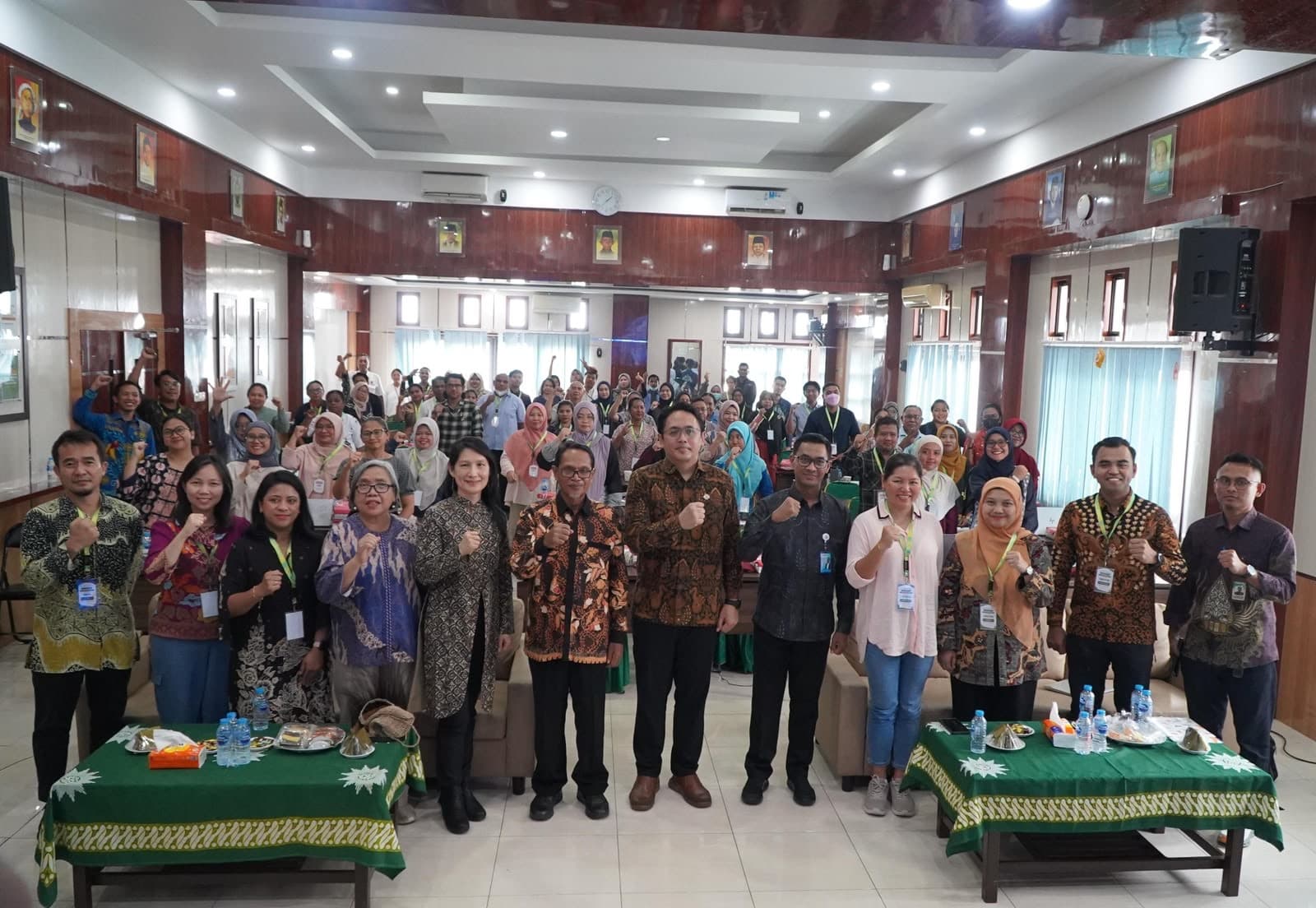 Perkuat Akses & Talenta Riset di Kawasan Timur Indonesia, Kemdiktisaintek Gelar Dialog Risbang dengan Dosen Riset & Pelatihan Penulisan Artikel Ilmiah di Sorong
