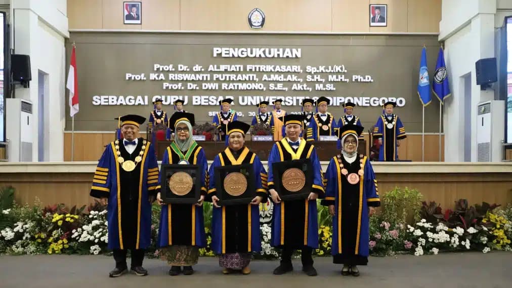 UNDIP Kukuhkan Tiga Guru Besar, Hadirkan Inovasi Psikiatri Terpadu, Tata Kelola Hukum Global, dan Pencegahan Fraud Organisasi