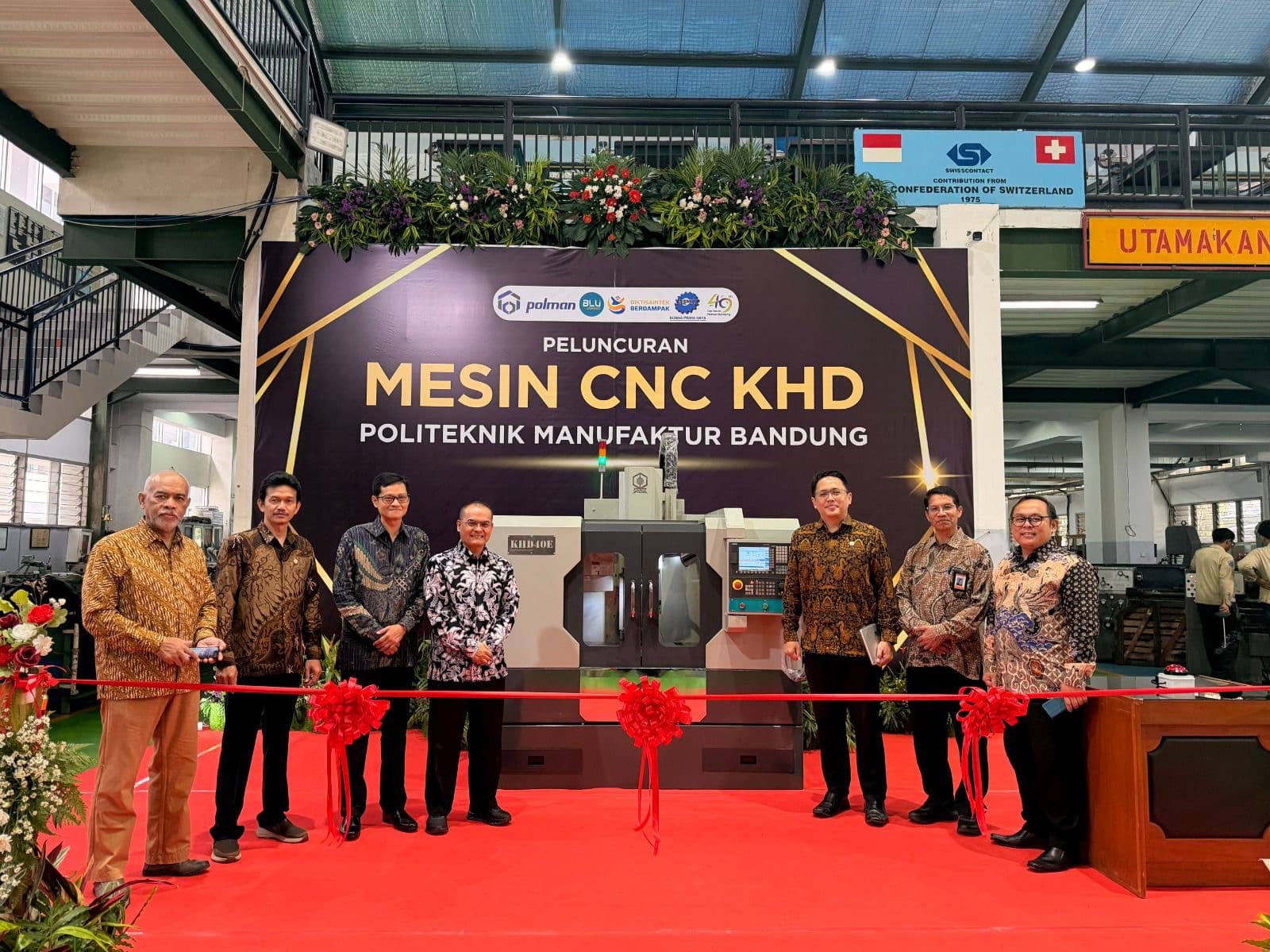 Dirjen Risbang Hadiri Peluncuran CNC KHD Polman Bandung, Dorong Kemandirian Teknologi Manufaktur