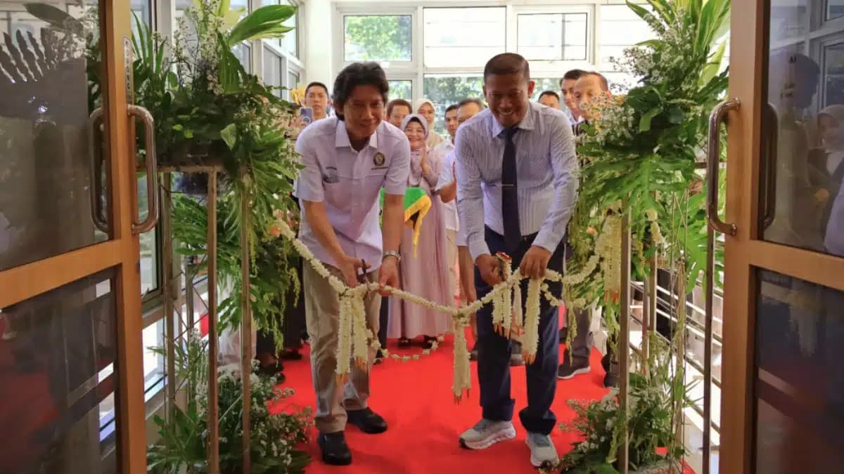 UNDIP Miliki Apotek Pendidikan DipoCare, Perkuat Layanan Kesehatan dan Pembelajaran Profesi Apoteker