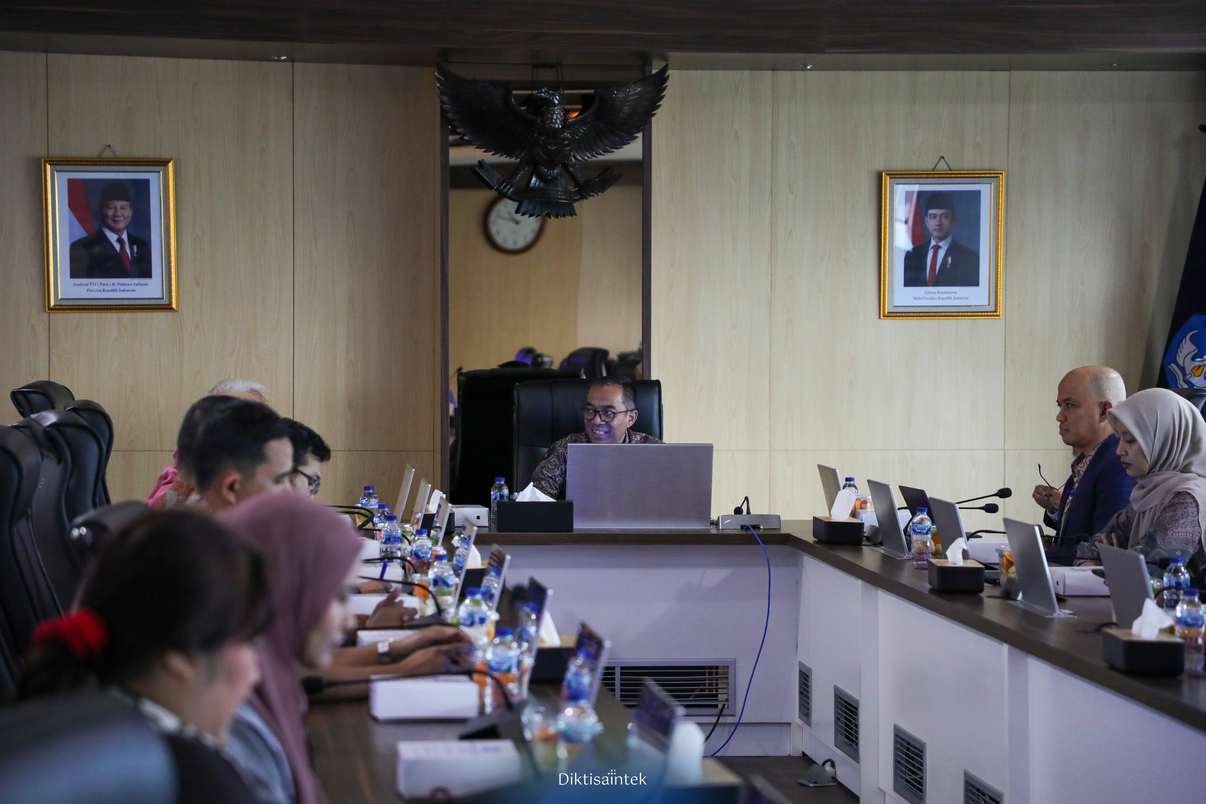 Mendiktisaintek Berikan Arahan Kepada Delegasi Indonesia di Nobel Laureate Meetings 2026