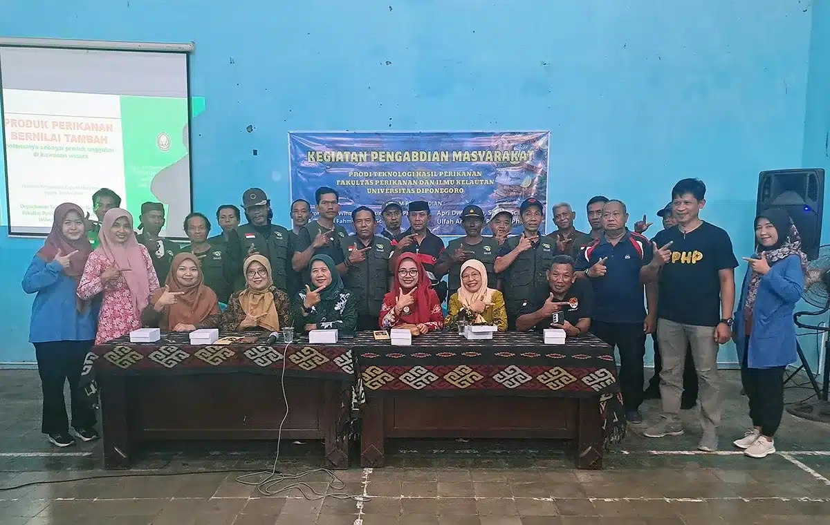 Dosen UNDIP Dampingi Masyarakat Kembangkan Produk Perikanan dan Mangrove Bernilai Ekonomi